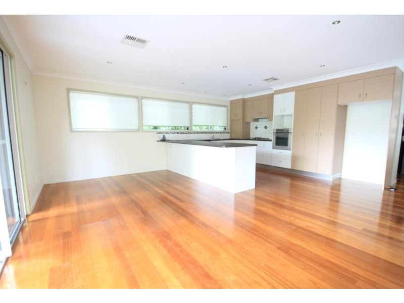 3 Coonara Street, Holland Park QLD 4121