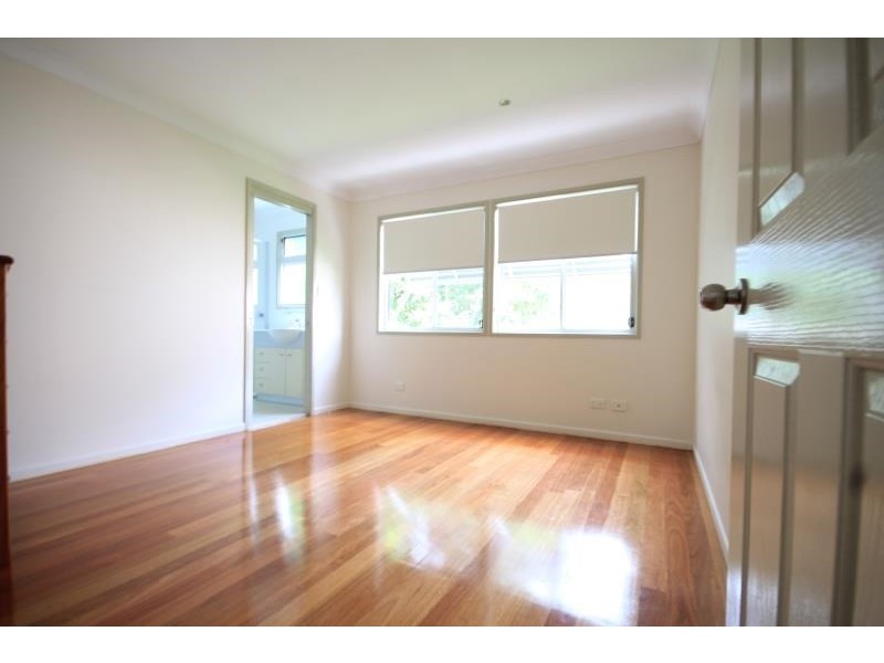 3 Coonara Street, Holland Park QLD 4121