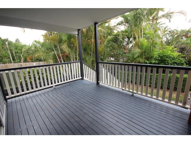 3 Coonara Street, Holland Park QLD 4121