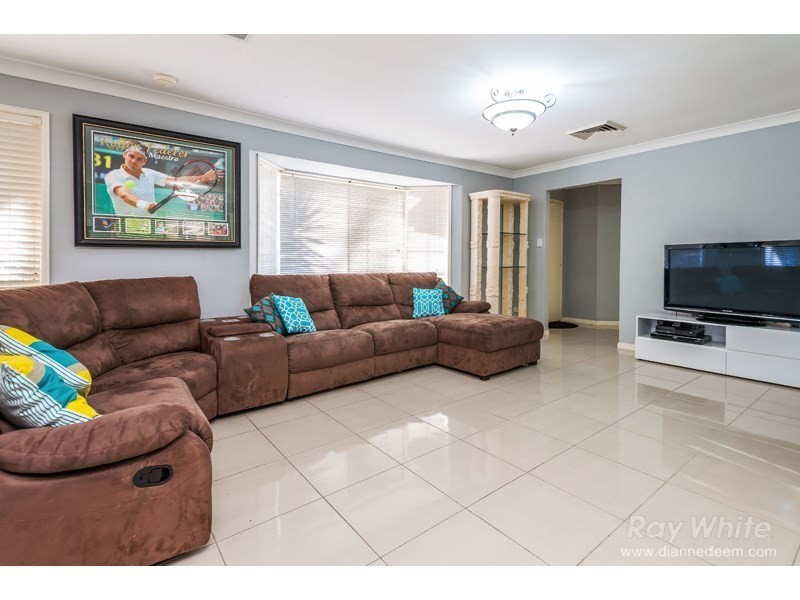 70 Nardie Street, Eight Mile Plains QLD 4113