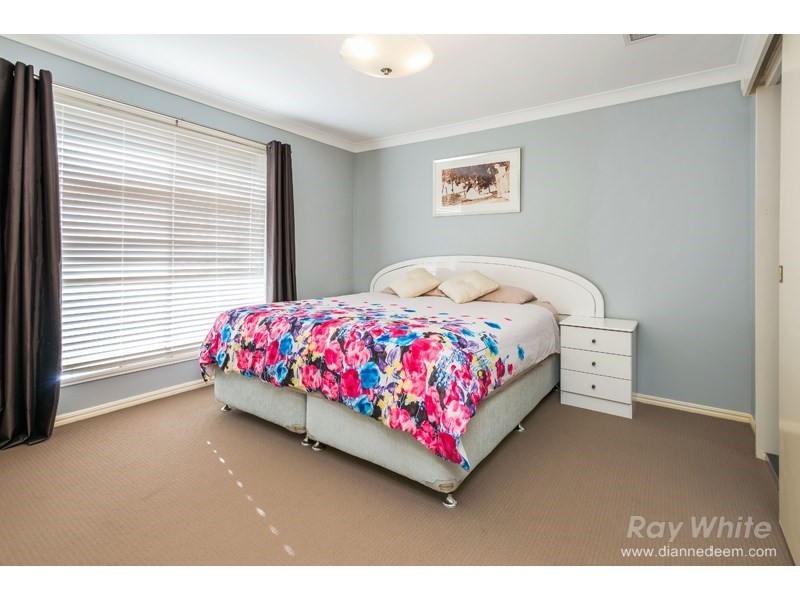 70 Nardie Street, Eight Mile Plains QLD 4113