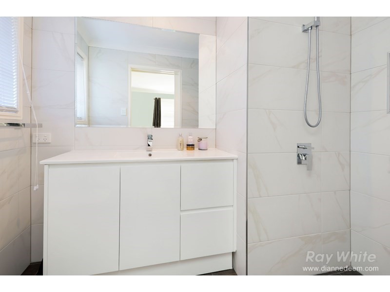 70 Nardie Street, Eight Mile Plains QLD 4113