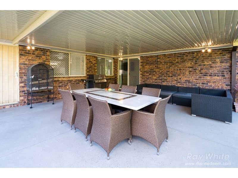70 Nardie Street, Eight Mile Plains QLD 4113