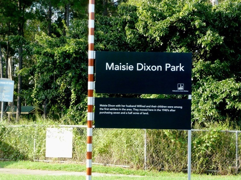 70 Nardie Street, Eight Mile Plains QLD 4113
