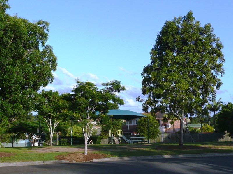70 Nardie Street, Eight Mile Plains QLD 4113