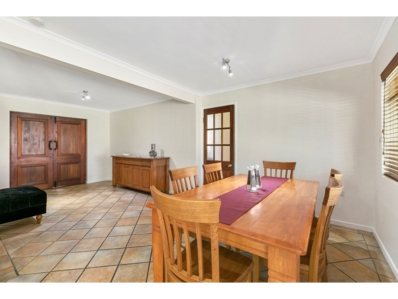 37 Cummin Street, Wishart QLD 4122