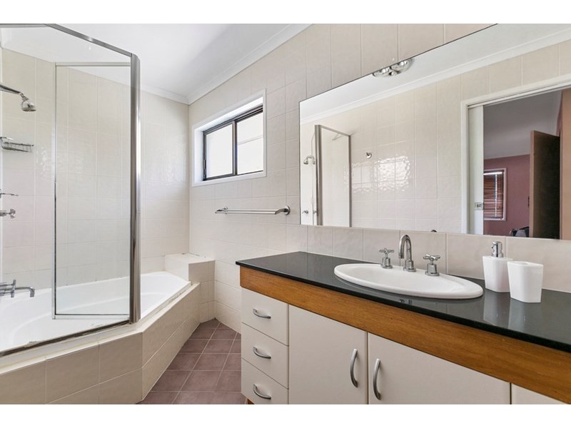 37 Cummin Street, Wishart QLD 4122