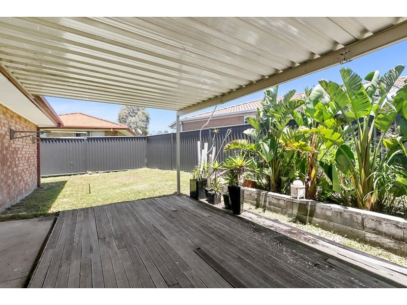2/9 Mooney Close, Goodna QLD 4300
