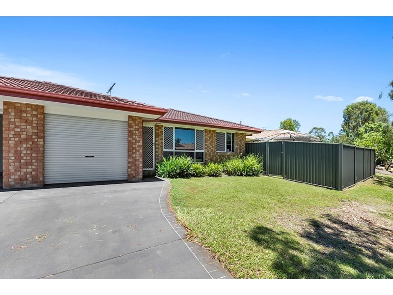 2/9 Mooney Close, Goodna QLD 4300