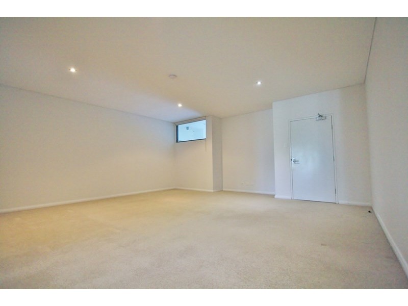 Unit 109/22 Ben Lexcen Drive, Robina QLD 4226