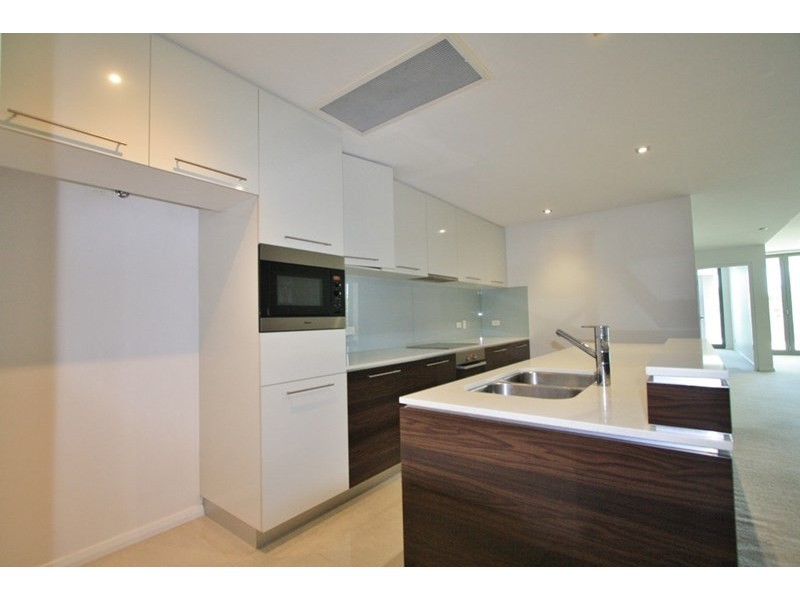 Unit 109/22 Ben Lexcen Drive, Robina QLD 4226