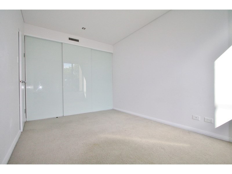 Unit 109/22 Ben Lexcen Drive, Robina QLD 4226