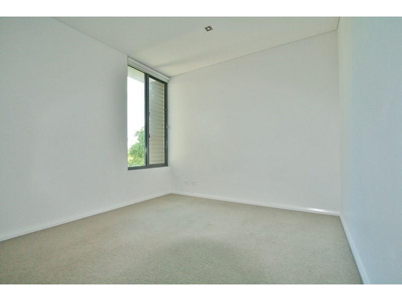 Unit 109/22 Ben Lexcen Drive, Robina QLD 4226