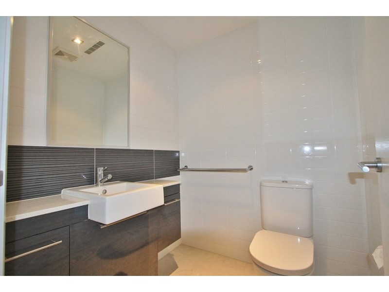 Unit 109/22 Ben Lexcen Drive, Robina QLD 4226