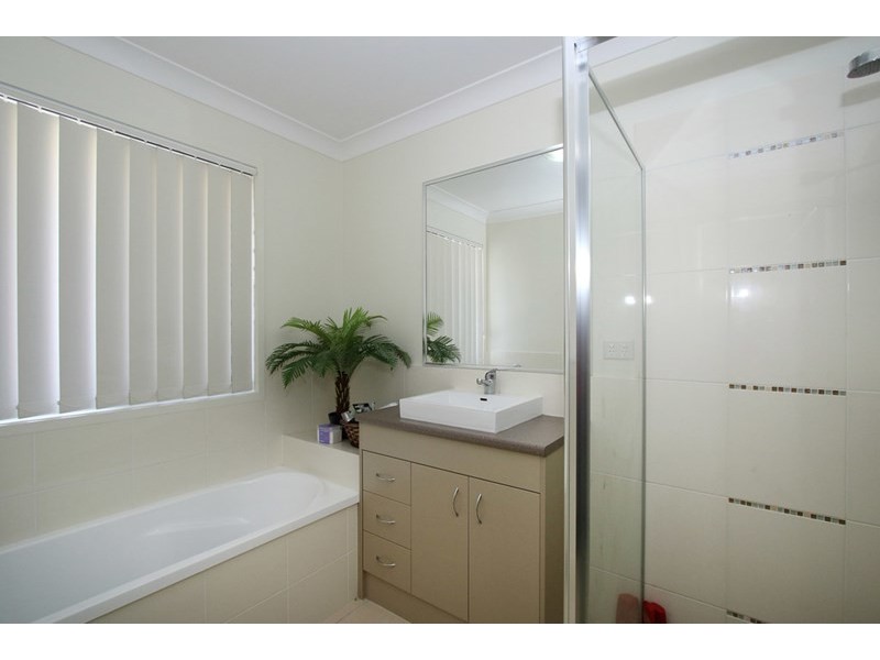 15 Surwold Way, Loganlea QLD 4131