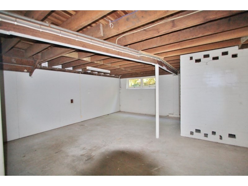 18 Kneale Street, Holland Park West QLD 4121