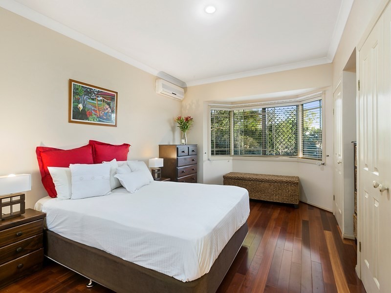 27 Carnarvon Way, Murarrie QLD 4172