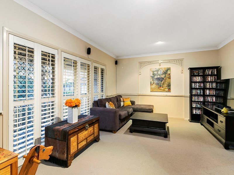 27 Carnarvon Way, Murarrie QLD 4172