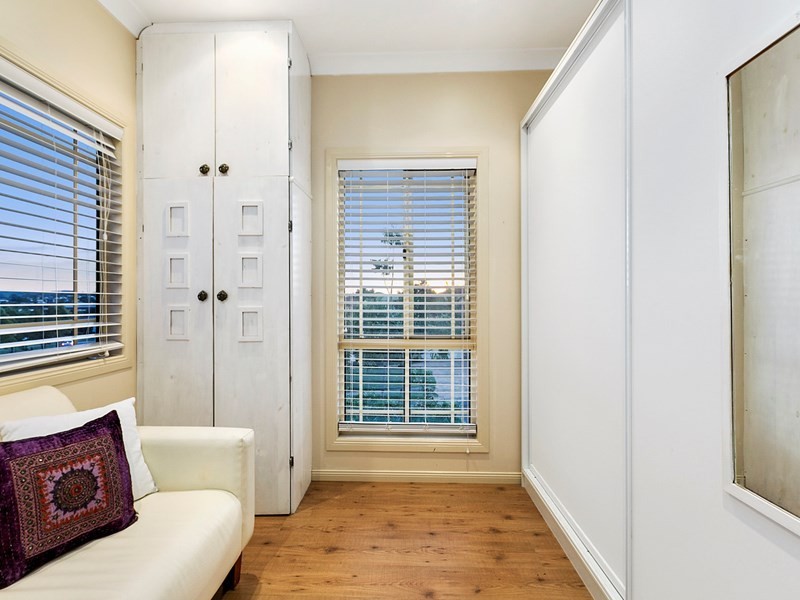 27 Carnarvon Way, Murarrie QLD 4172