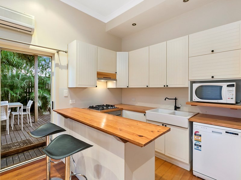 27 Carnarvon Way, Murarrie QLD 4172