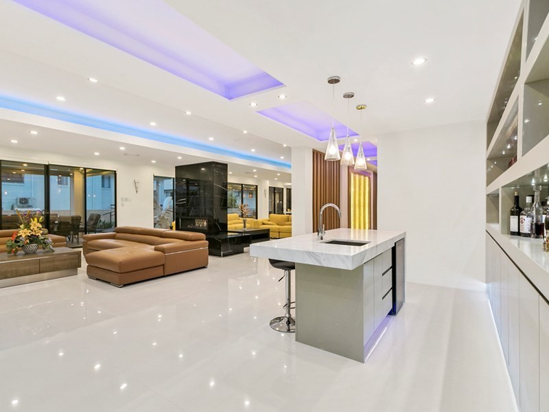 9 Parnassus Street, Robertson QLD 4109