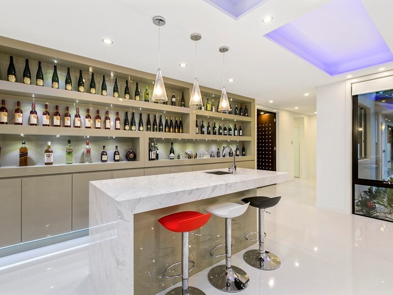 9 Parnassus Street, Robertson QLD 4109