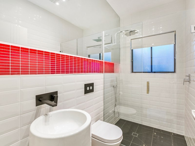 9 Parnassus Street, Robertson QLD 4109