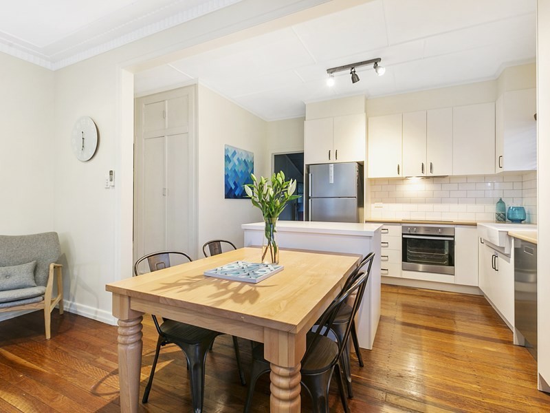 64 Hawkwood Street, Mount Gravatt East QLD 4122