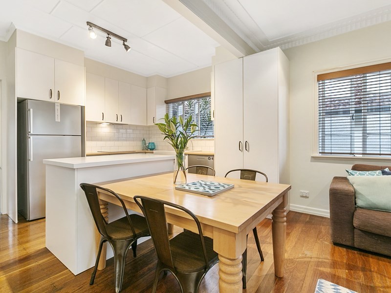 64 Hawkwood Street, Mount Gravatt East QLD 4122