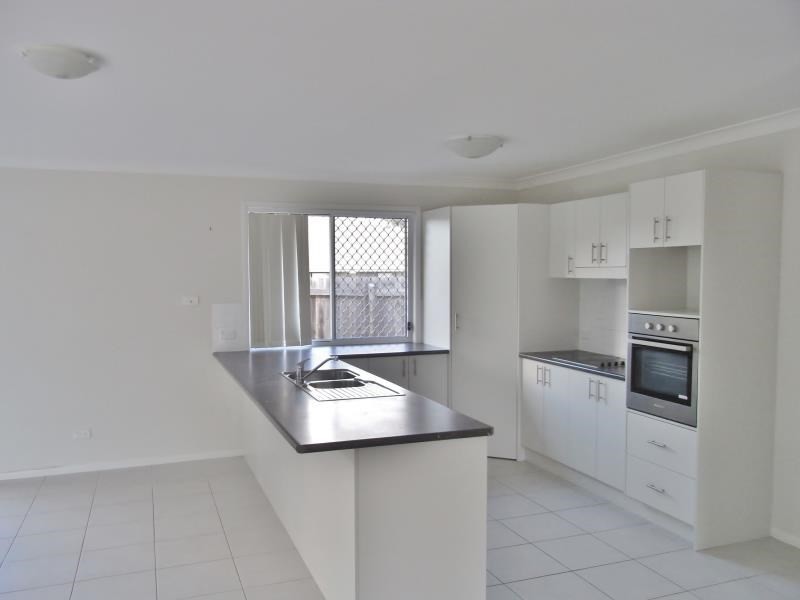 183 Beaufort Crescent, Moggill QLD 4070