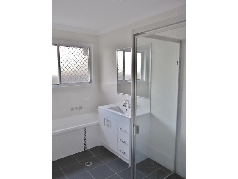 183 Beaufort Crescent, Moggill QLD 4070