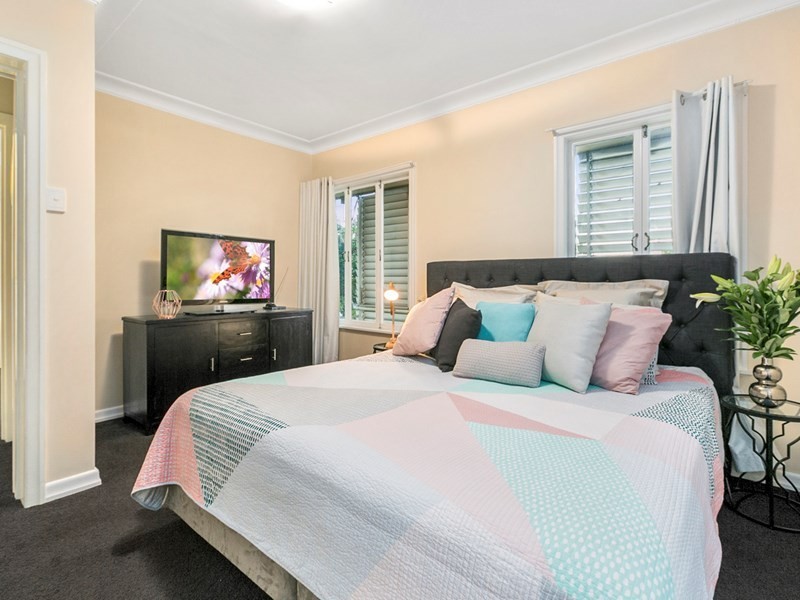 10 Waller Street, Mount Gravatt QLD 4122