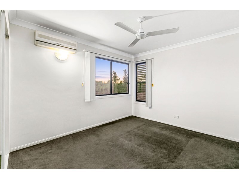 59 Roseglen Street, Greenslopes QLD 4120