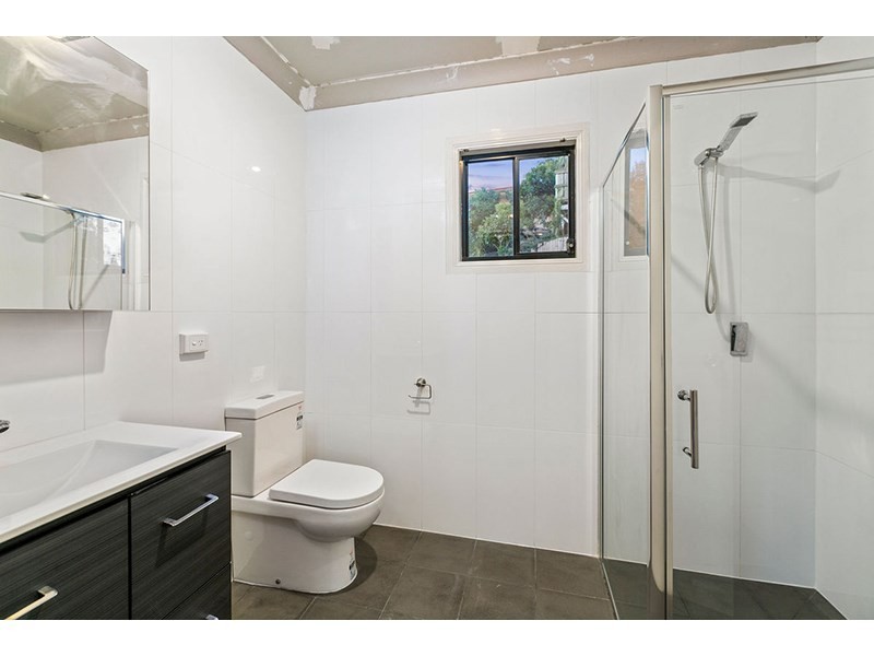 59 Roseglen Street, Greenslopes QLD 4120