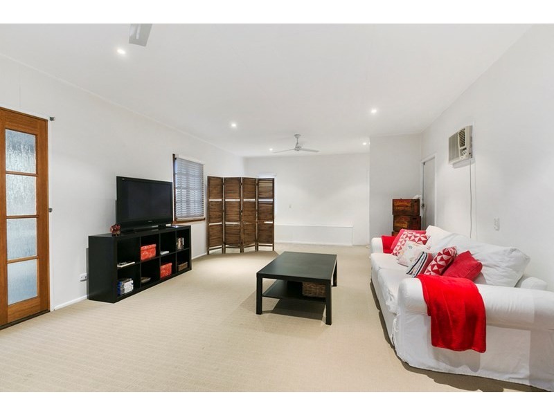 33 Ure Street, Hendra QLD 4011