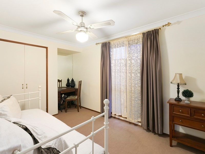 18 Laglan Street, Carindale QLD 4152