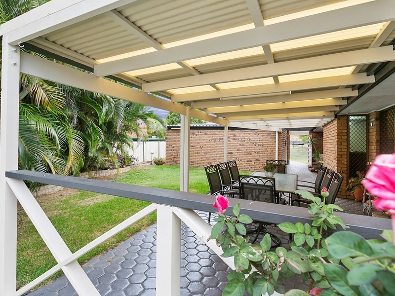18 Laglan Street, Carindale QLD 4152