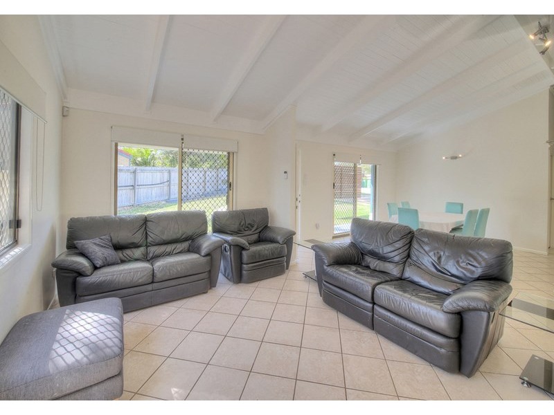 6 Campus Street, Loganlea QLD 4131