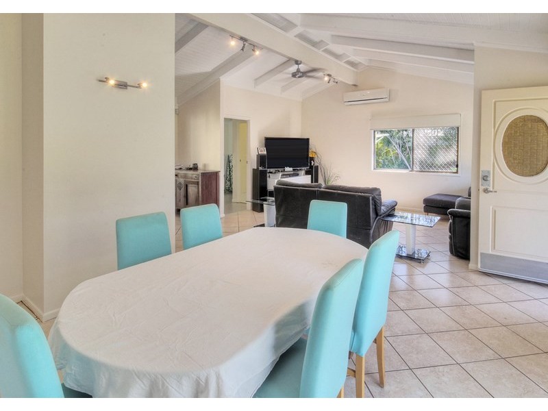 6 Campus Street, Loganlea QLD 4131