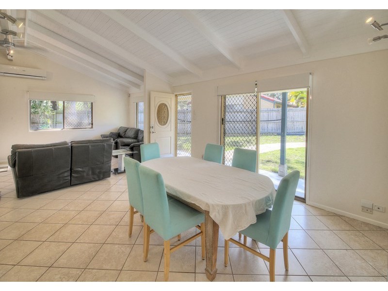 6 Campus Street, Loganlea QLD 4131