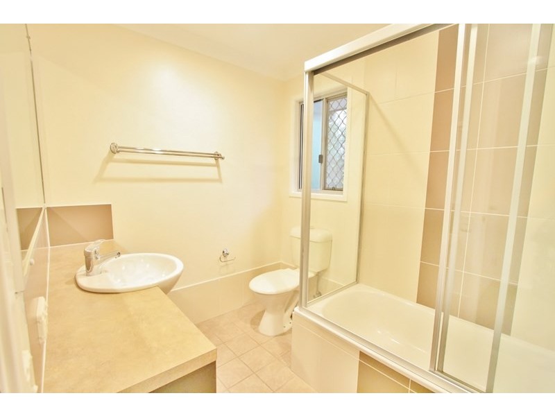 5/8 Eric Road, Holland Park QLD 4121