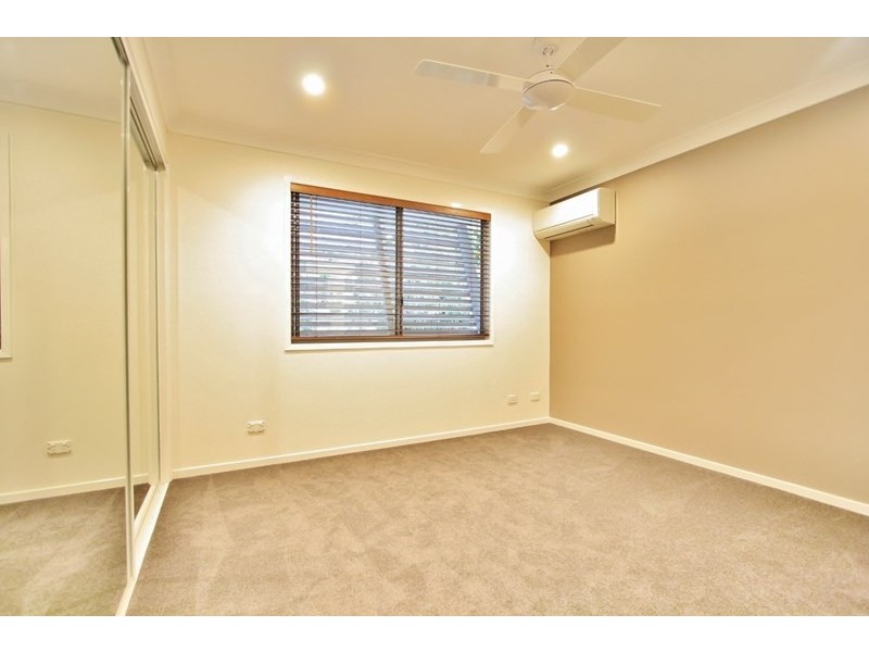 5/8 Eric Road, Holland Park QLD 4121