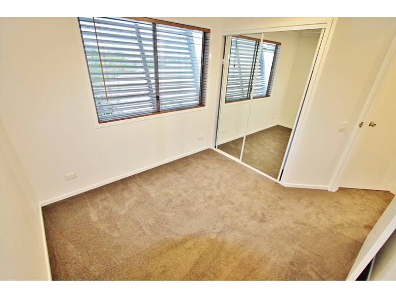 5/8 Eric Road, Holland Park QLD 4121