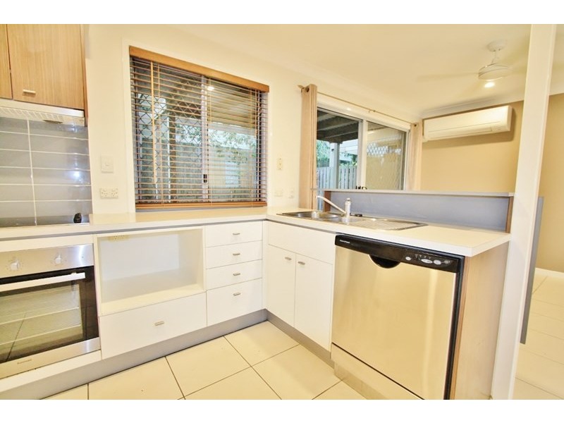 5/8 Eric Road, Holland Park QLD 4121