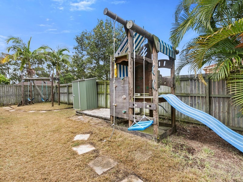 6 Links Avenue, Meadowbrook QLD 4131