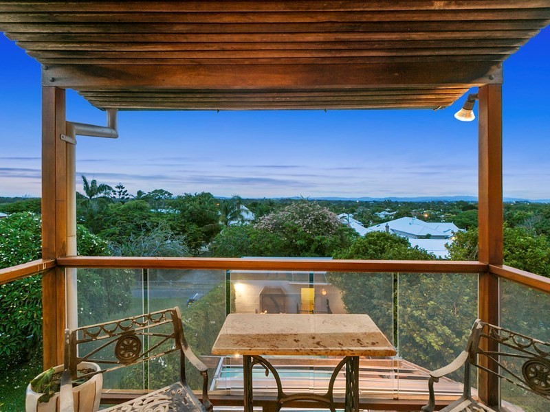 110 Shorncliffe Parade, Shorncliffe QLD 4017