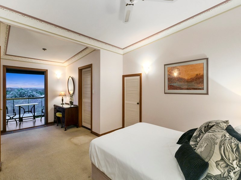 110 Shorncliffe Parade, Shorncliffe QLD 4017