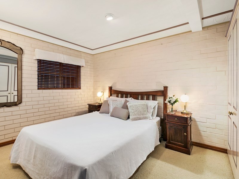 110 Shorncliffe Parade, Shorncliffe QLD 4017