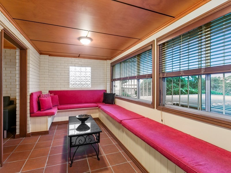 110 Shorncliffe Parade, Shorncliffe QLD 4017