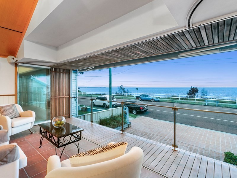 110 Shorncliffe Parade, Shorncliffe QLD 4017